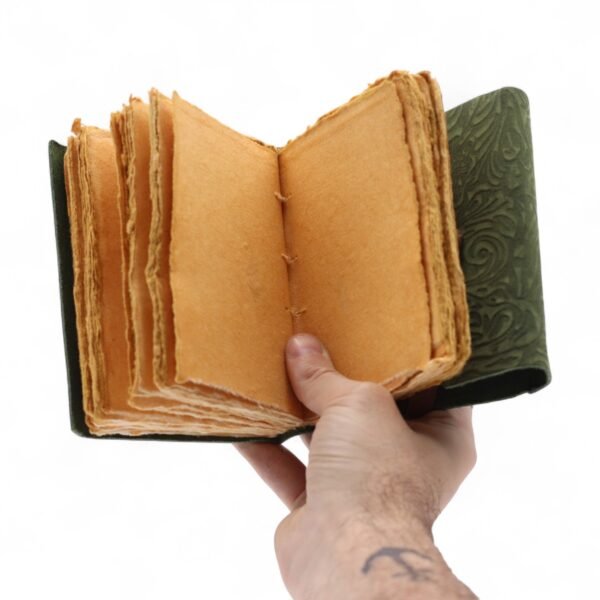 Cuaderno grueso de cuero con borde deckle – Patrón de laberinto verde – 12.7×8.9 cm