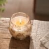 Velas en tarros de vidrio pequeños - Dibujadas por Llama