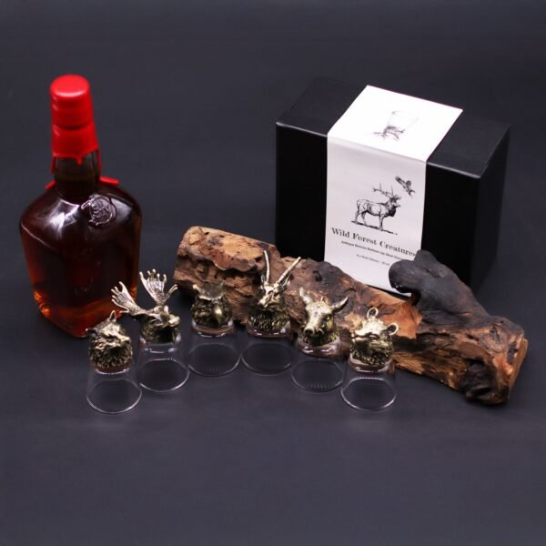 bG9jYWw6Ly9tZWRpYS85Sy9DRS82MFIzMEMxSjY0UktDRTlLLzBhZTAwN2Q4LmpwZw.jpg Conjunto regalo de 6 vasos de chupito (50 ml) - Criaturas Salvajes del Bosque - Bronce antiguo