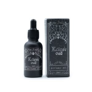 bG9jYWw6Ly9tZWRpYS85UC8wRC82MFIzMEMxSjY0V0swRDlQLzNmY2Q0ZWJkLmpwZw.jpg Aceite perfumado de bruja antigua - Eclipse Oud
