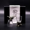 bG9jYWw6Ly9tZWRpYS8xUi9DRS82MFIzMEMxSjY0UktDRTFSLzMxNzQ4MzJkLmpwZw.jpg Conjunto regalo de 6 vasos de chupito (50 ml) - Criaturas Salvajes del Bosque - Bronce antiguo